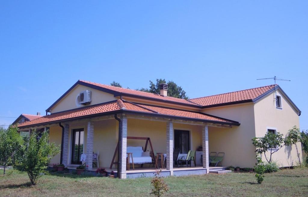 Holiday House Emc Umag Exteriör bild